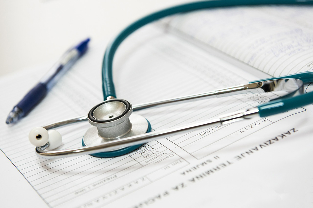 Qué opción es mejor en un seguro de salud: ¿Reembolso o cuadro médico cerrado?